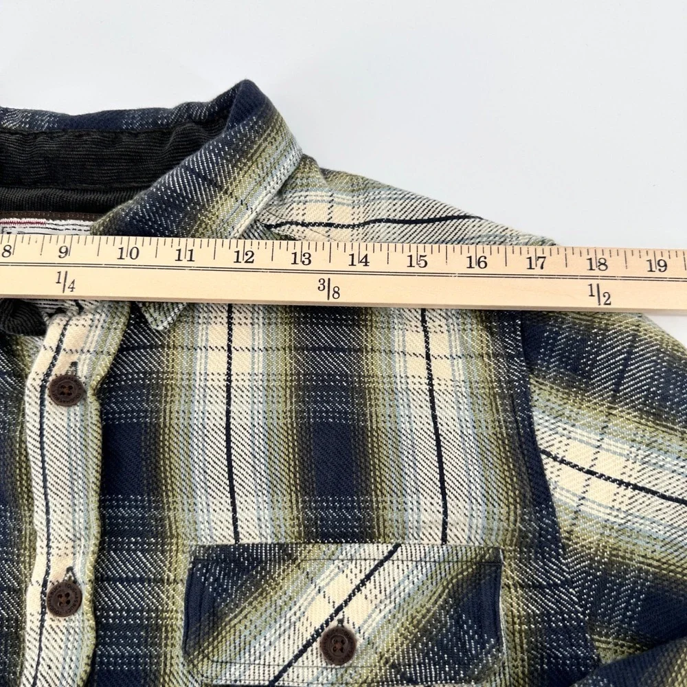 Legendary Hunting Outfitters Mens Small Plaid‎ Flannel Shirt Long Sleeve Cotton